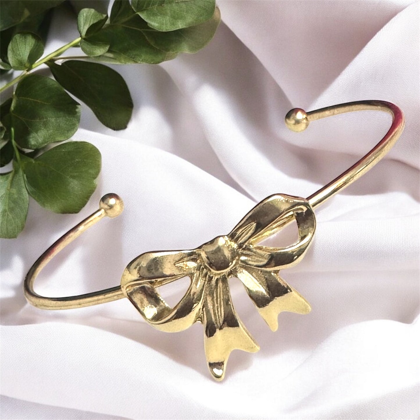 Bow Open Bangle Bracelet - Gold