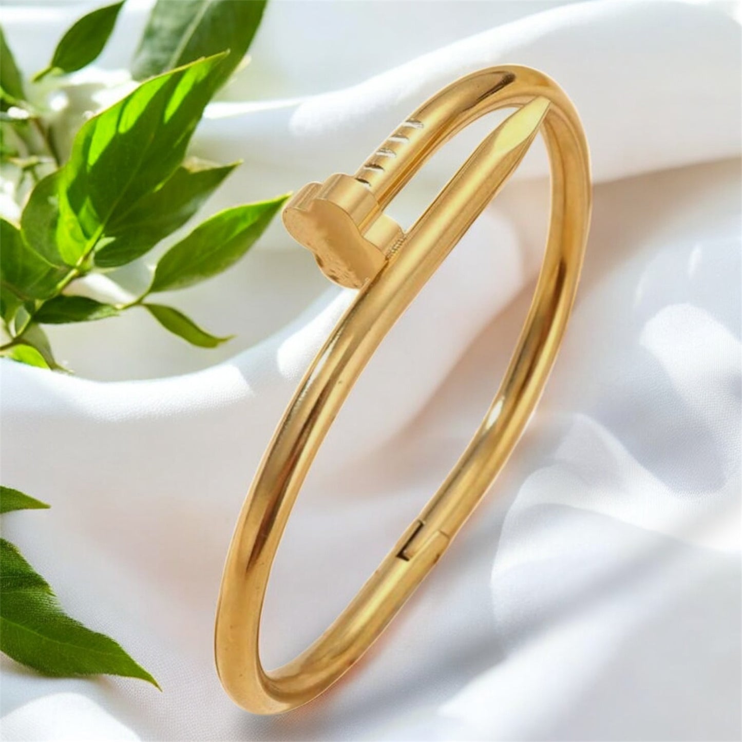 Leaf Flower Nail Bangle Bracelet - Gold