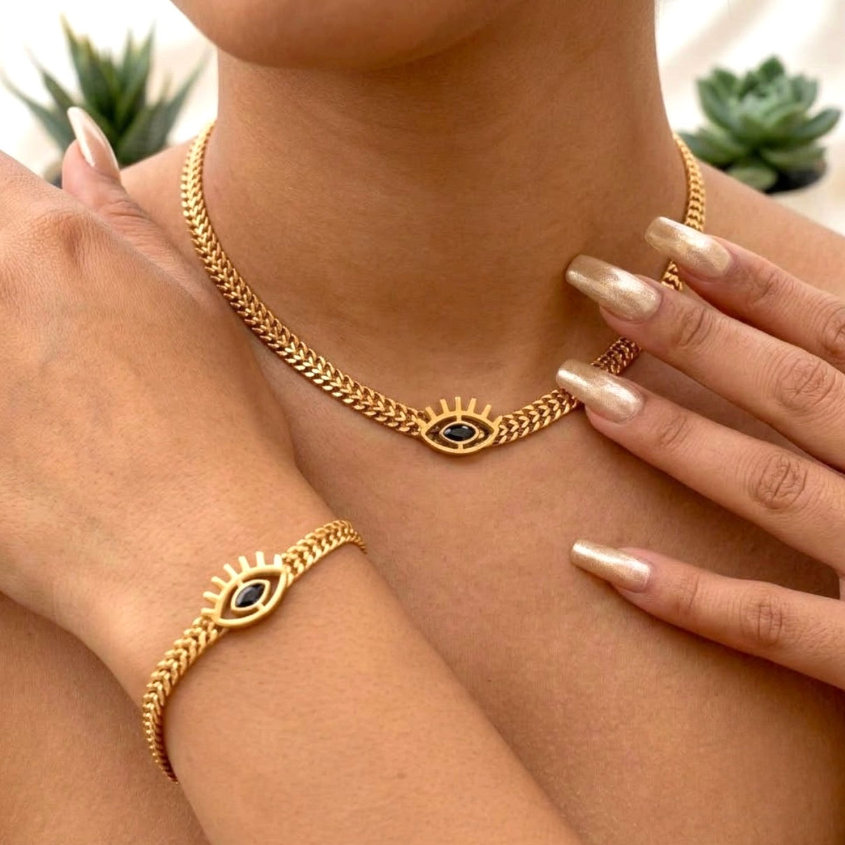European Style Thick Chain Eye Necklace & Bracelet Set