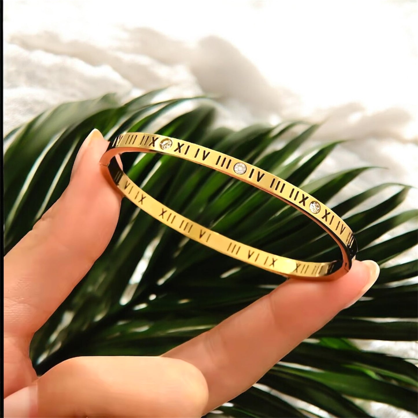 European Numerical Bangle Bracelet - Gold